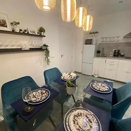 Xi Morales & Arnal *